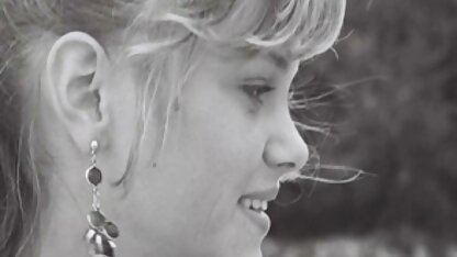 Bionda in azione-Adolescenti & Musica donne troie gratis