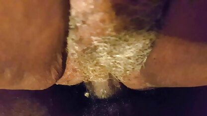 Sheila!  Nonna nera di 62 anni, piumata, grigia foto di mature pelose