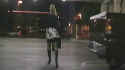 Si masturba nel centro commerciale foto di ragazze troie