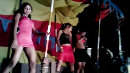 Tamil una ragazza alla folla tettone incredibili