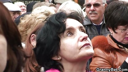 Raccogliere vecchio raccogliere e rovinare amatoriale parlato