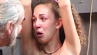 Legato cagna piange dopo il colpo, ricci film porno trans italiane