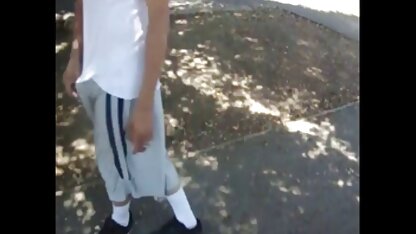 Migliori amici e un buco nei pantaloni