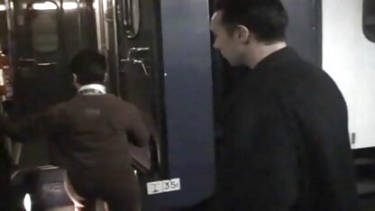 Sophia gli adulti sono stati timbrati sul treno troie ubriache