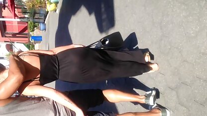 Asiatico perizoma in Vedere attraverso abito nero video porno puttane di strada