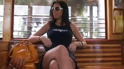 Nudo e masturbarsi in pubblico video porno gratis di incesti italiani