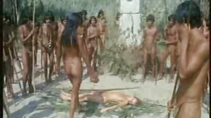 Laura pulire, nudo in Emanuelle e cannibali ultimi 5