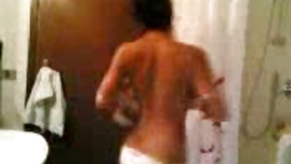 Il matrimonio, lo aiutò a salerno spogliarello donna mature nude