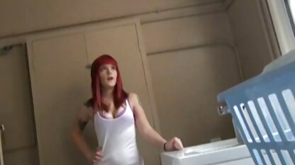 Rossa facendo pompino in bagno troie peruviane