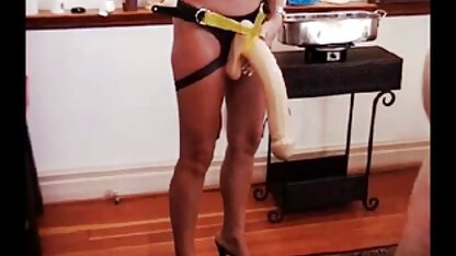 Greman padrona lisa Berlino dello schiavo con una cintura di sicurezza. film porno megasesso gratis
