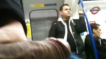 Sali sul treno . mature amatoriali troie