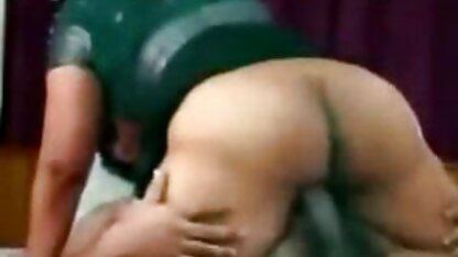 Il grande mistero della ragazza che cavalca come una puttana italiane mature nude