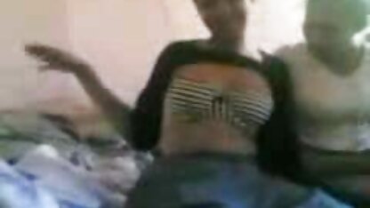 Ragazza araba danza nuda