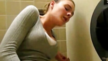 Masturbazione in bagno italiane in webcam xxx